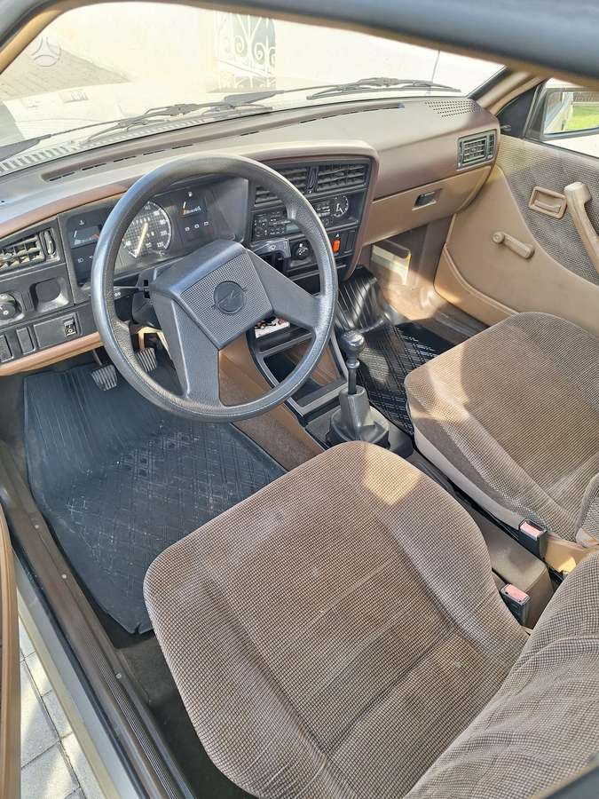 Opel Ascona, 1.8 l., Седан