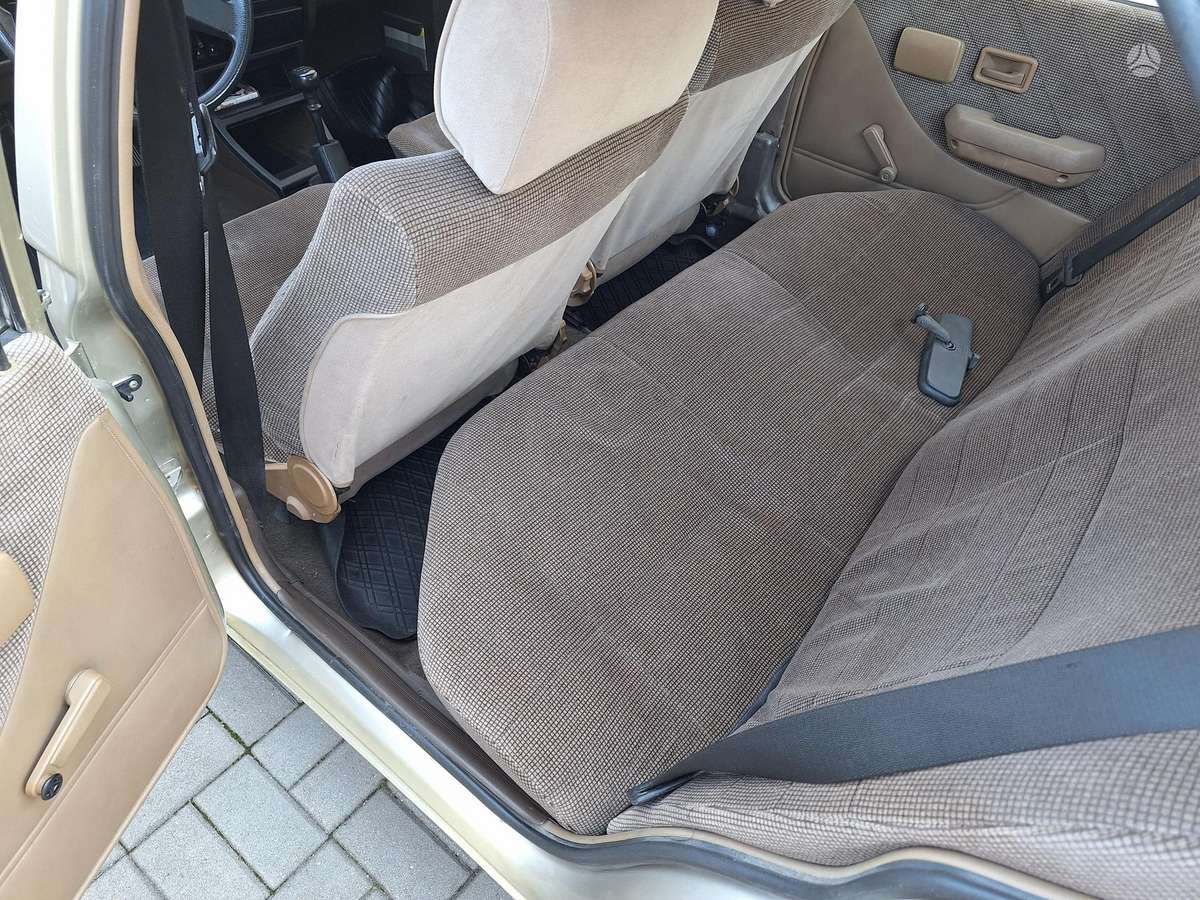 Opel Ascona, 1.8 l., Седан