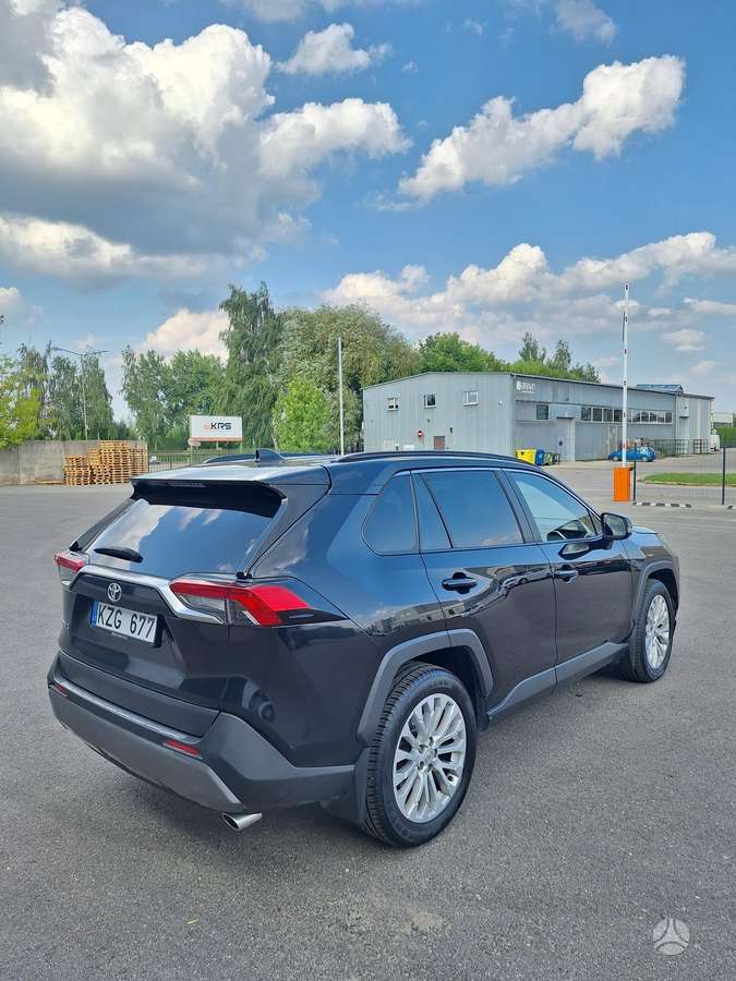 Toyota RAV4 - 3