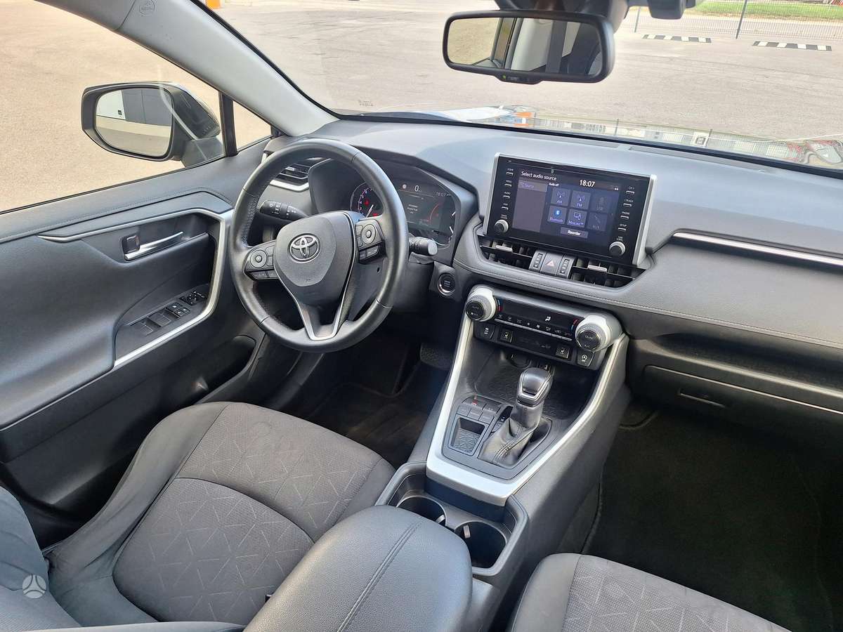 Toyota RAV4 - 5