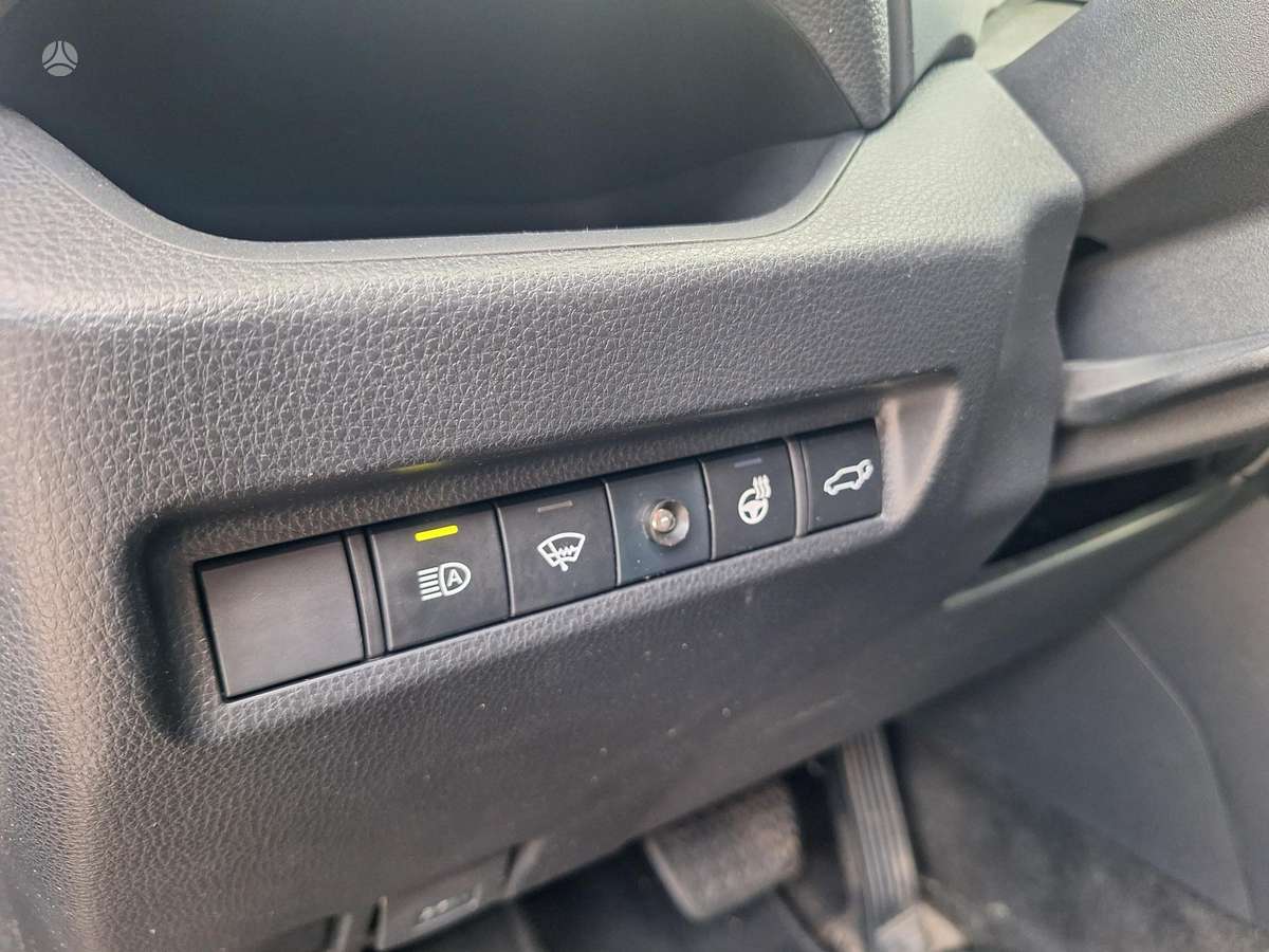 Toyota RAV4 - 9