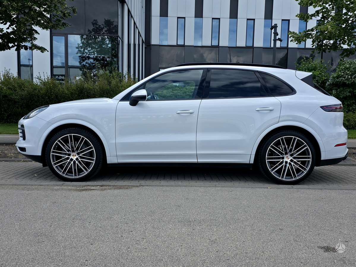 Porsche Cayenne - 5