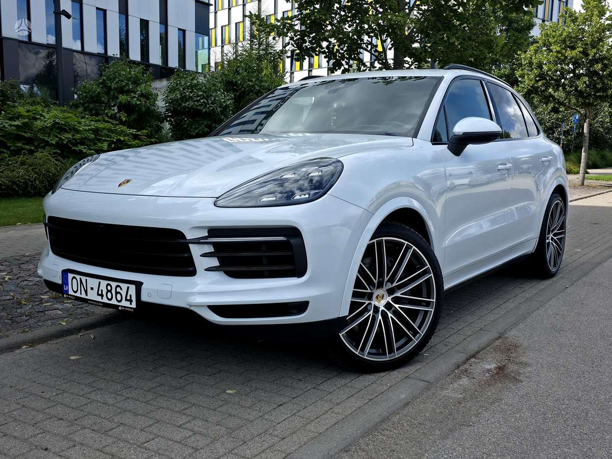 Porsche Cayenne - 2