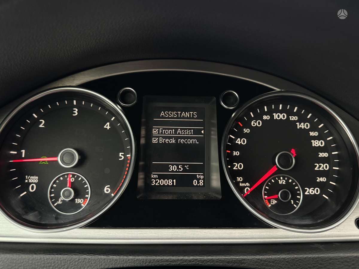 Volkswagen Passat, 2.0 l., Универсал