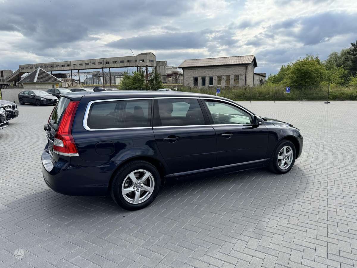 Volvo V70, 2.0 l., Универсал