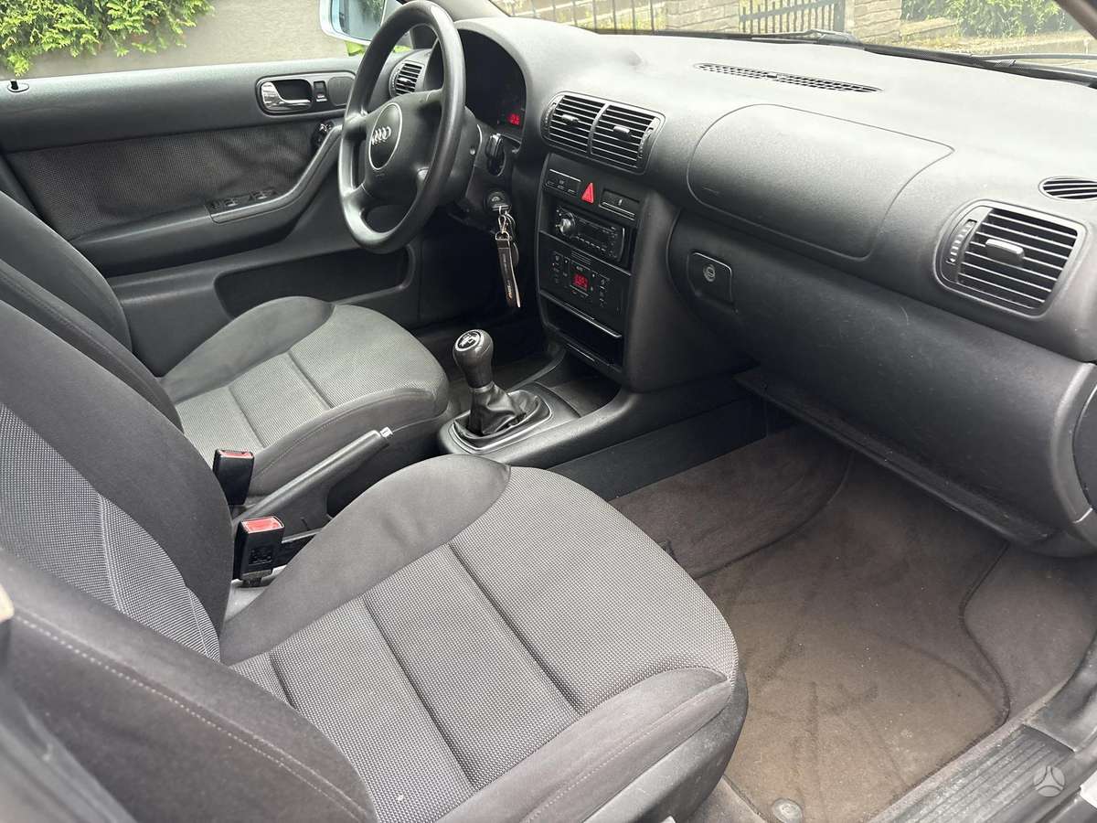 Audi A3, 1.8 l., Хэтчбек
