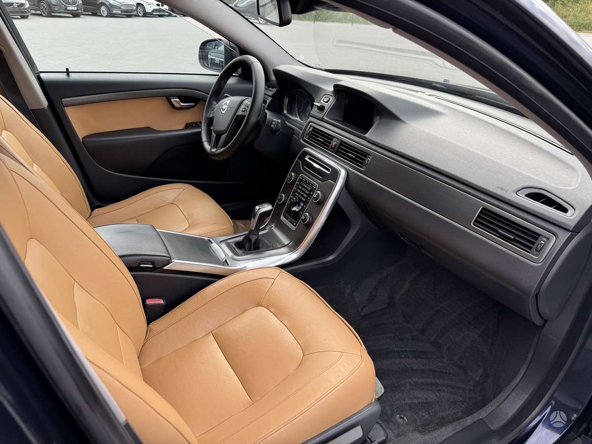 Volvo V70, 2.0 l., Универсал