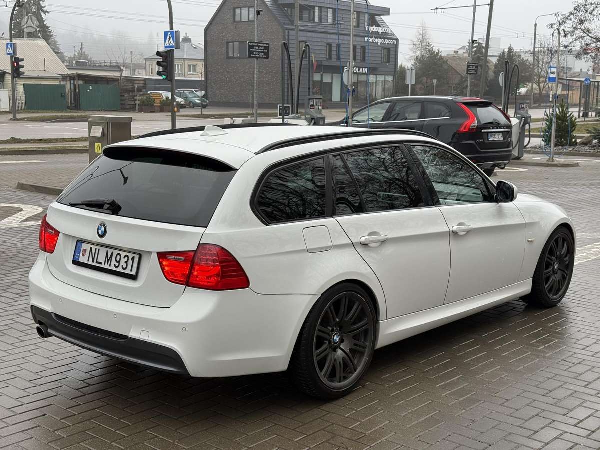 BMW 318, 2.0 l., universalas