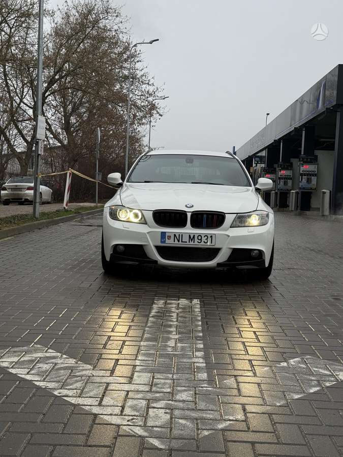 BMW 318, 2.0 l., wagon