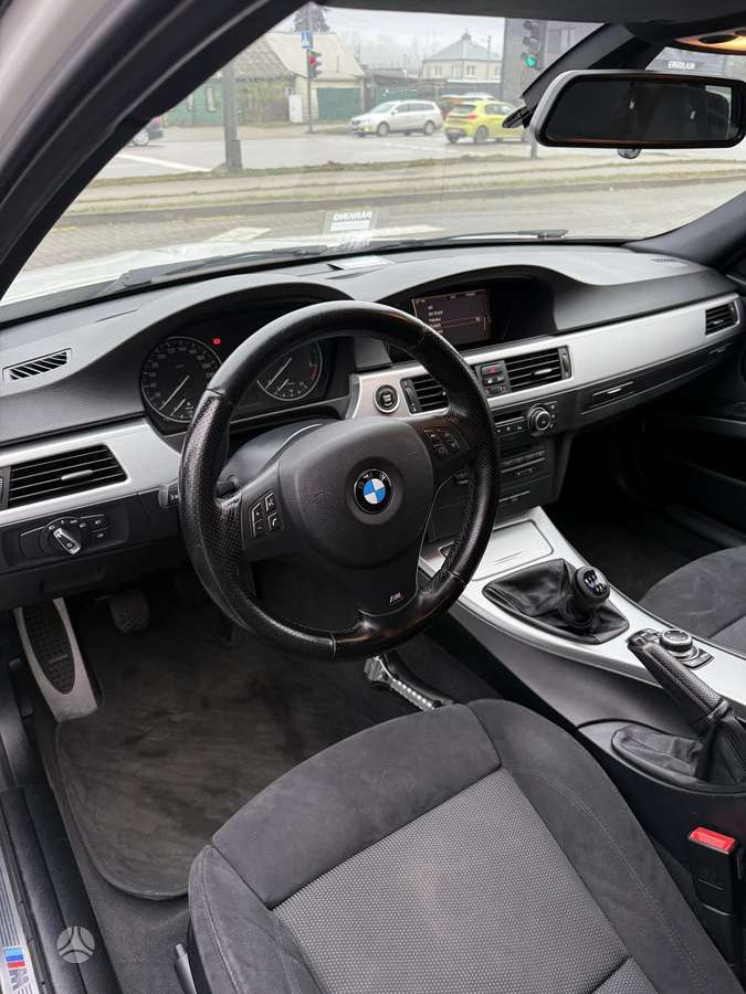 BMW 318, 2.0 l., wagon