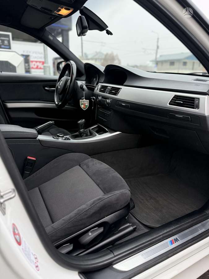 BMW 318, 2.0 l., wagon