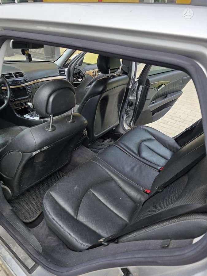 Mercedes-Benz E320, 3.2 l., wagon