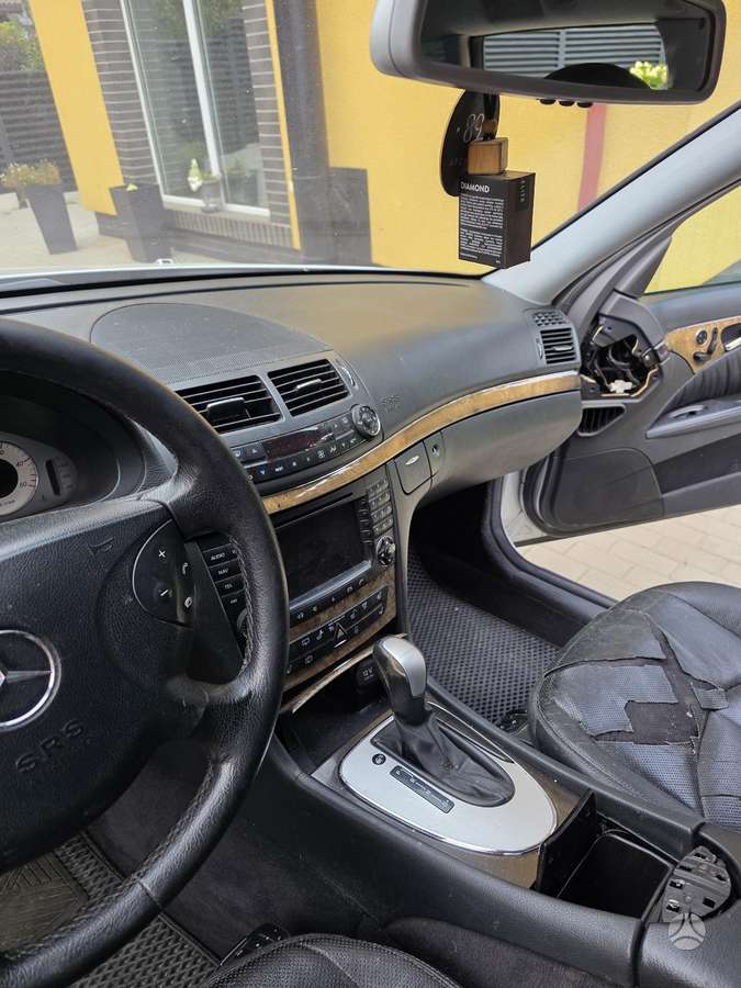 Mercedes-Benz E320, 3.2 l., wagon