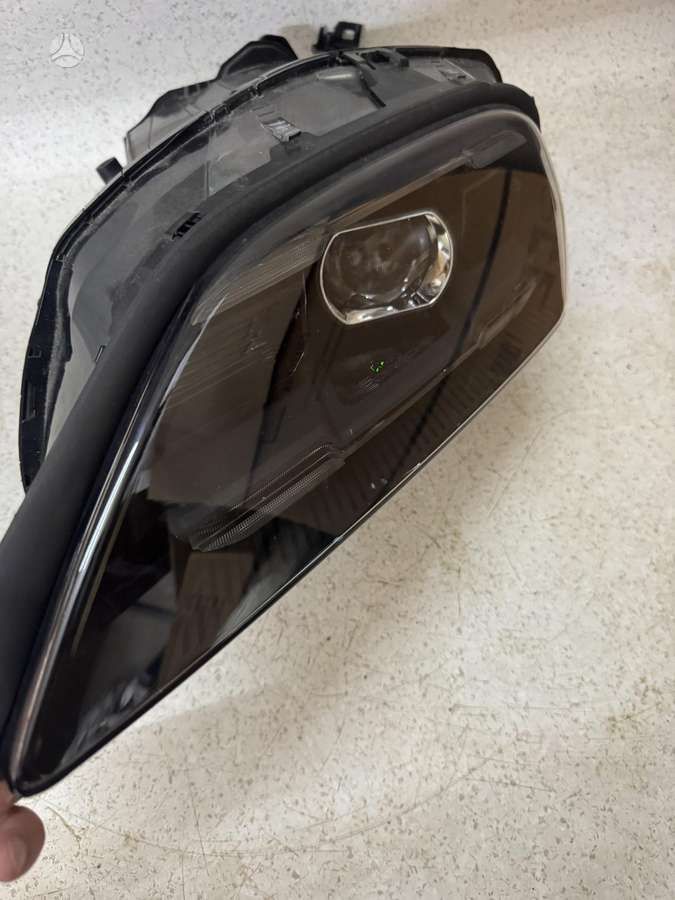 Porsche Taycan lights