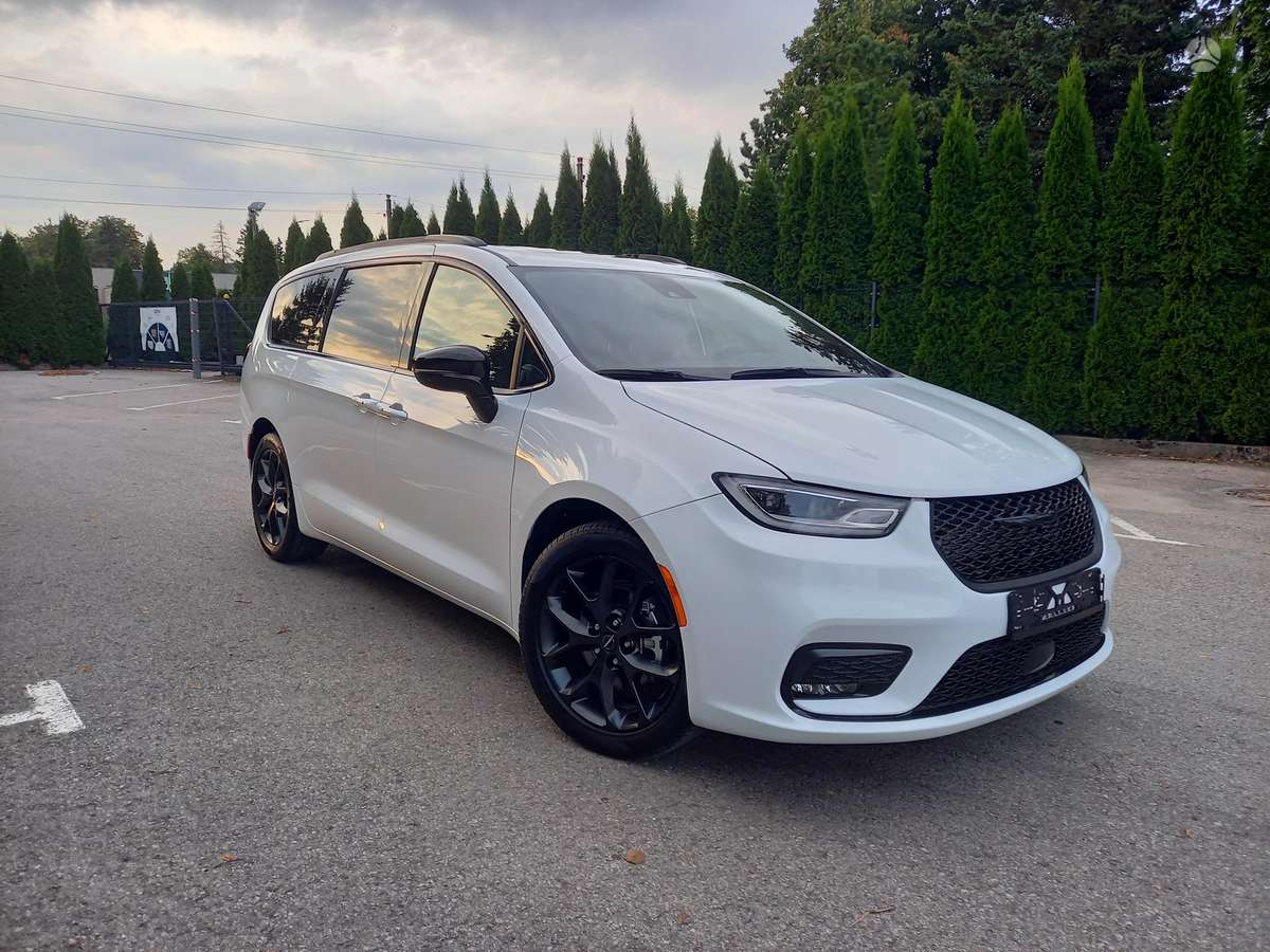 Chrysler Pacifica, 3.6 l., Минивэн
