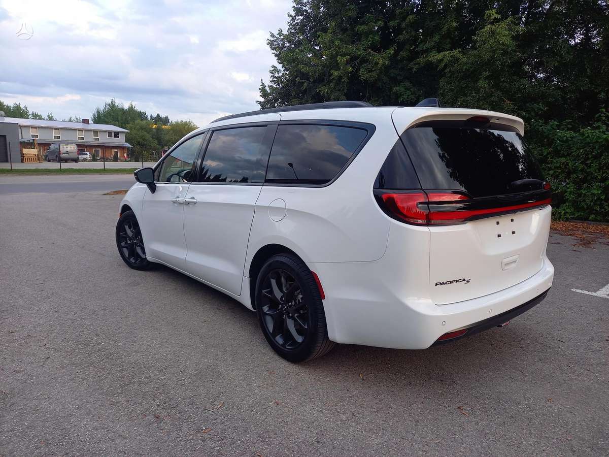 Chrysler Pacifica, 3.6 l., Минивэн
