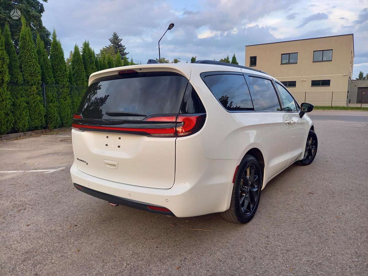 Chrysler Pacifica, 3.6 l., Минивэн