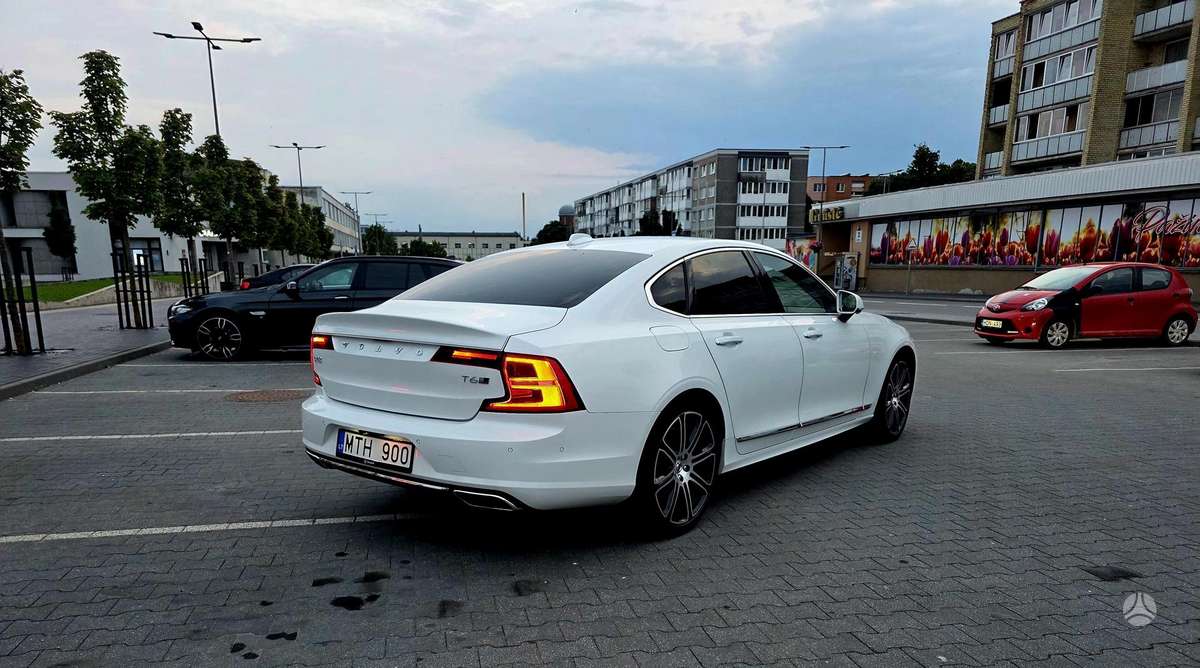 Volvo S90, 2.0 l., Седан