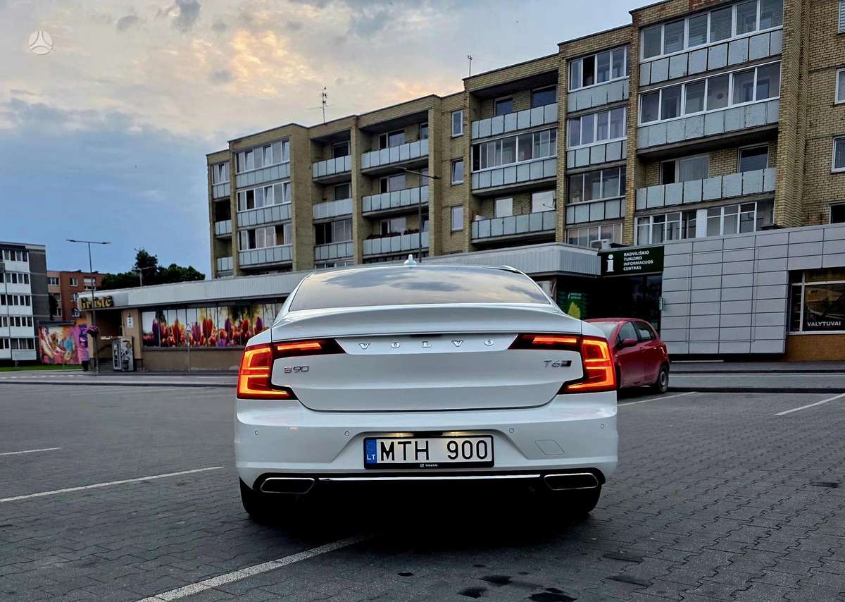 Volvo S90, 2.0 l., Седан