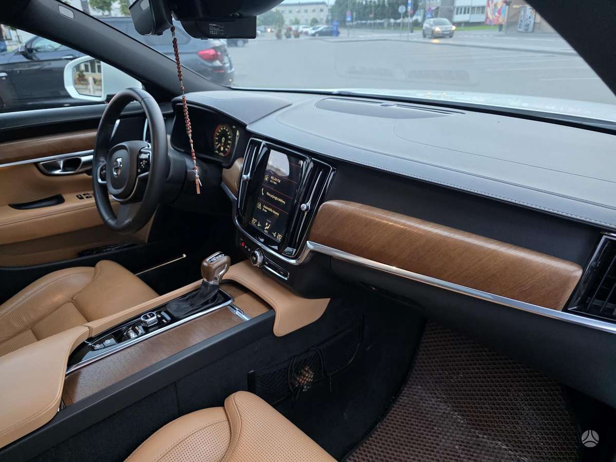 Volvo S90, 2.0 l., Седан