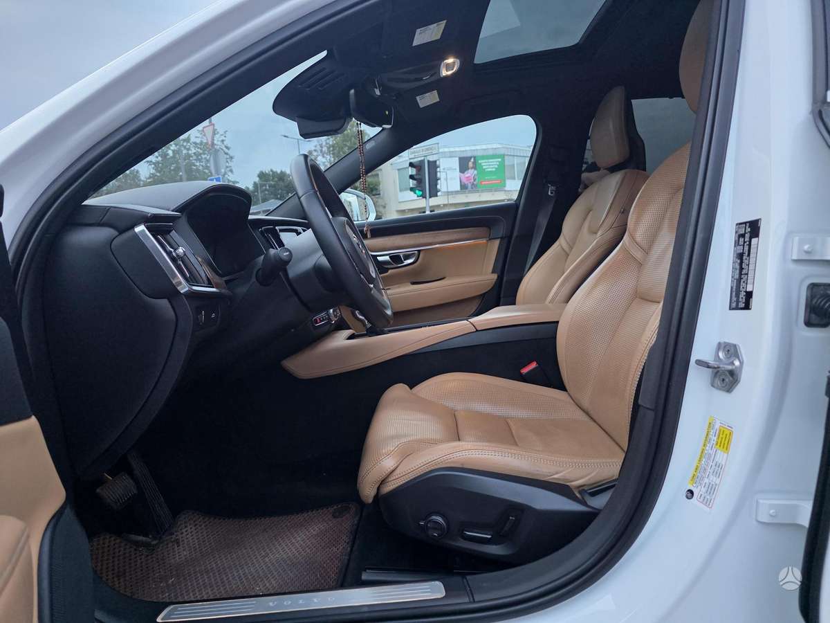 Volvo S90, 2.0 l., Седан