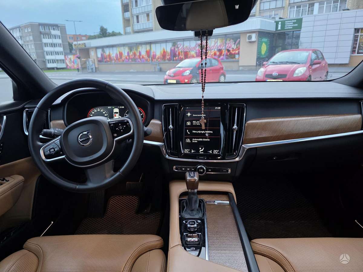 Volvo S90, 2.0 l., Седан