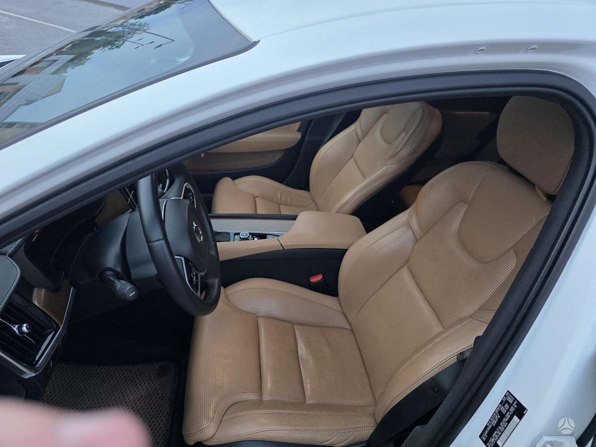 Volvo S90, 2.0 l., Седан