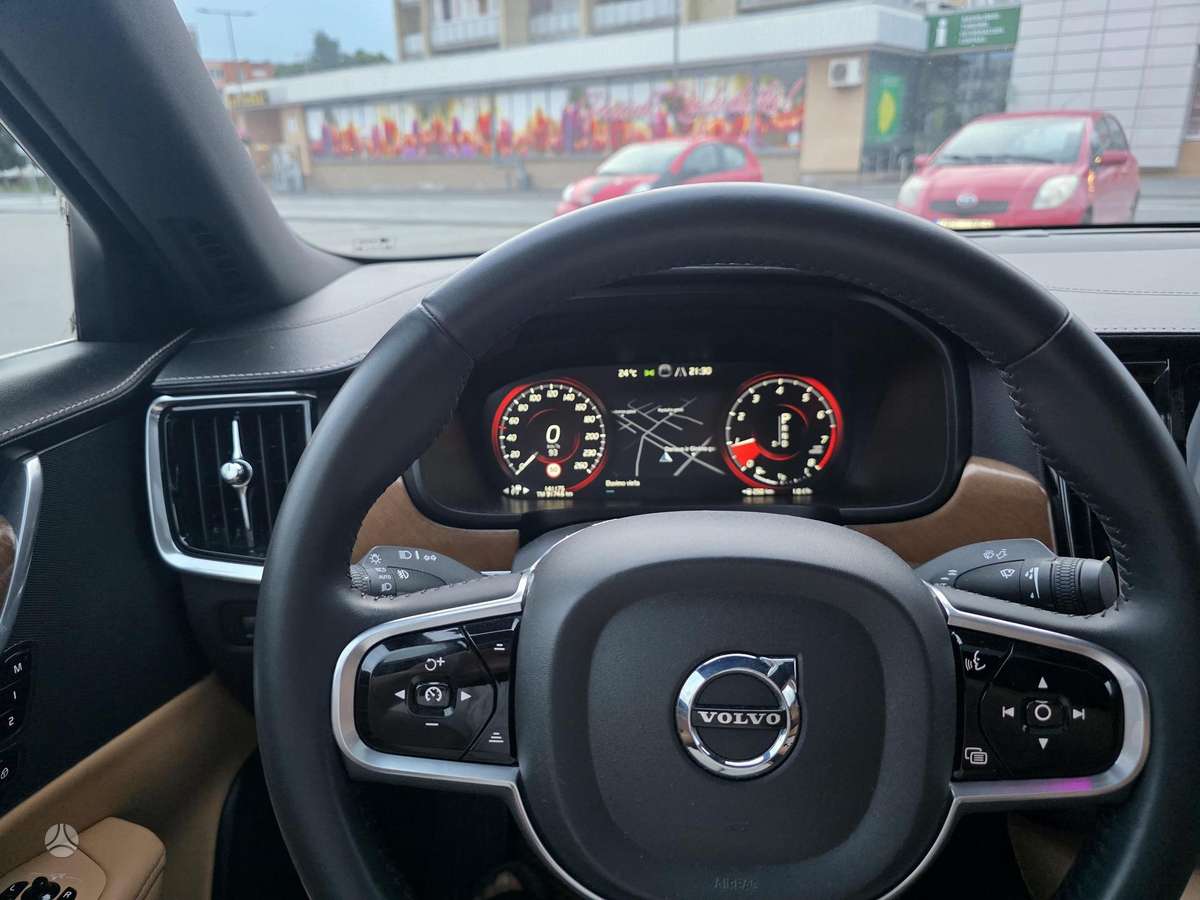 Volvo S90, 2.0 l., Седан