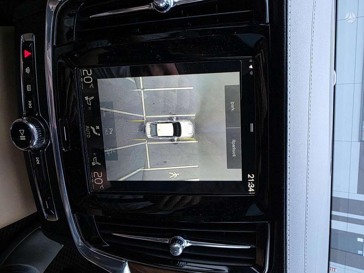 Volvo S90, 2.0 l., Седан