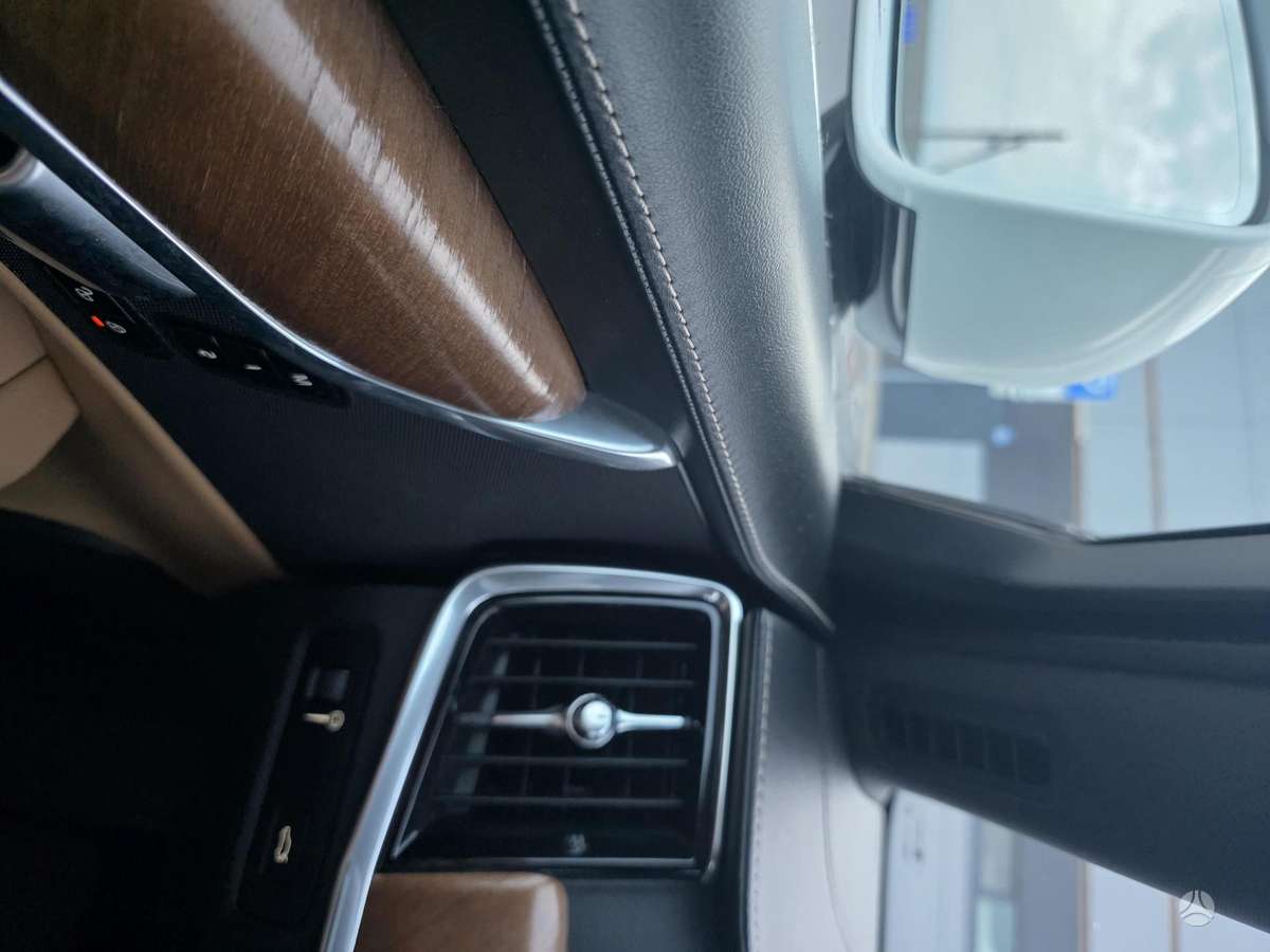 Volvo S90, 2.0 l., Седан