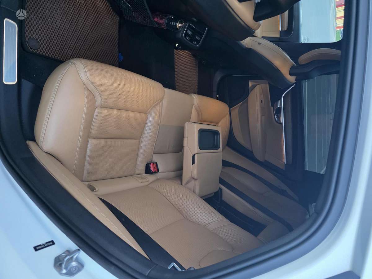 Volvo S90, 2.0 l., Седан