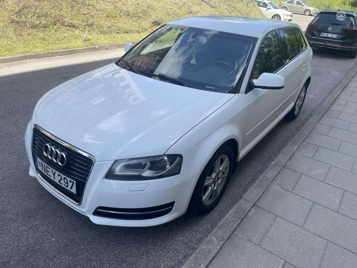 Audi A3, 1.6 l., Хэтчбек