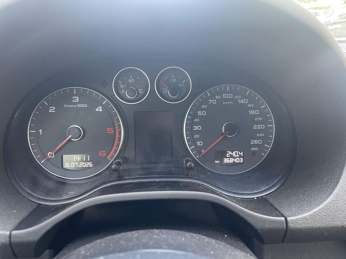 Audi A3, 1.6 l., Хэтчбек