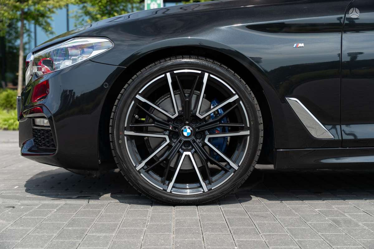 BMW 530, Универсал