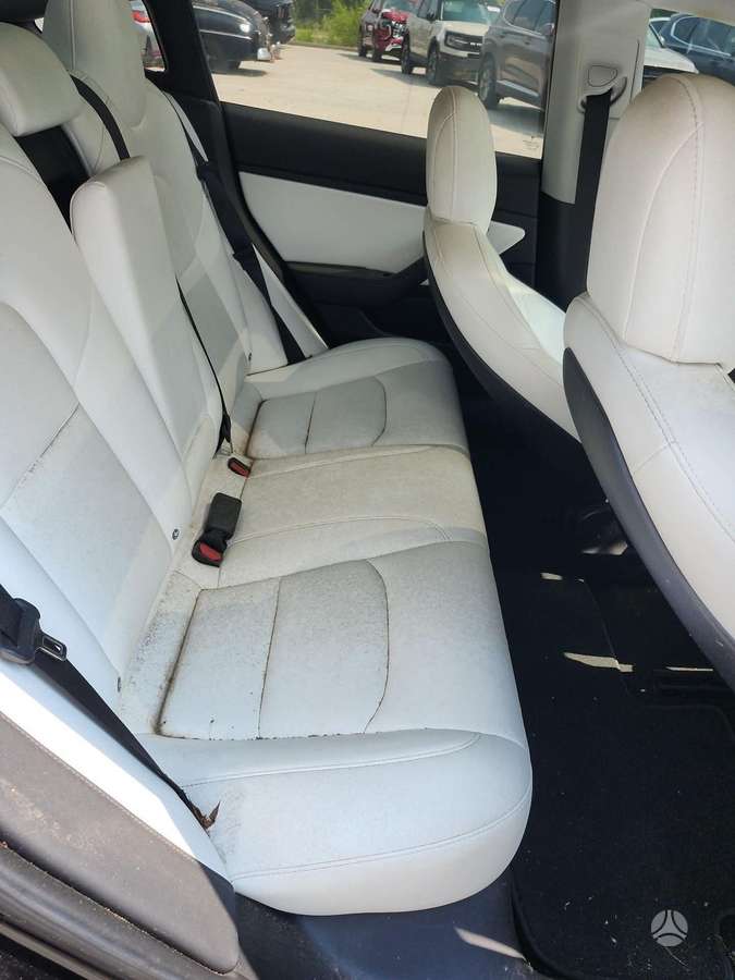 Tesla Model 3, 62 kWh, sedanas