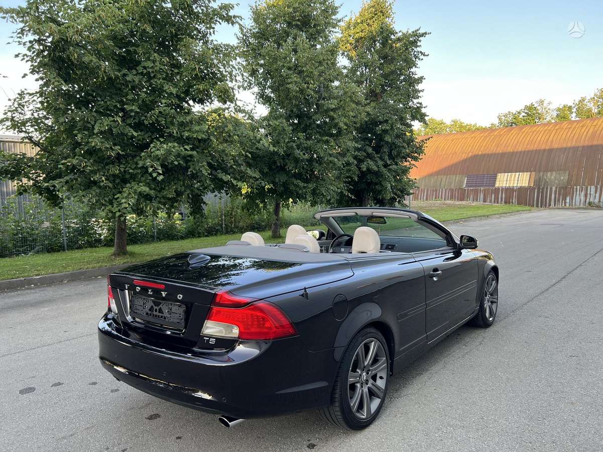 Volvo C70, 2.5 l., convertible