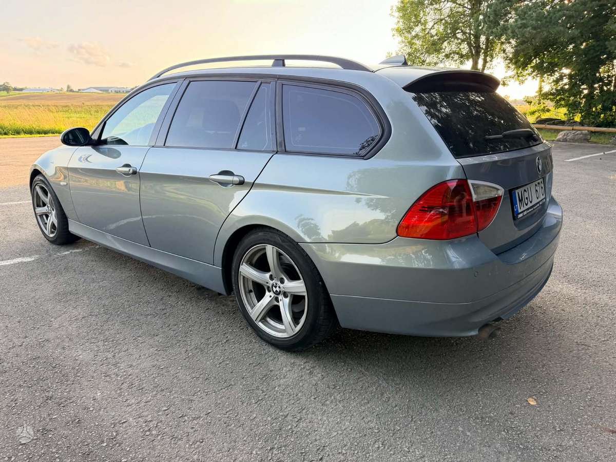BMW 320, 2.0 l., wagon