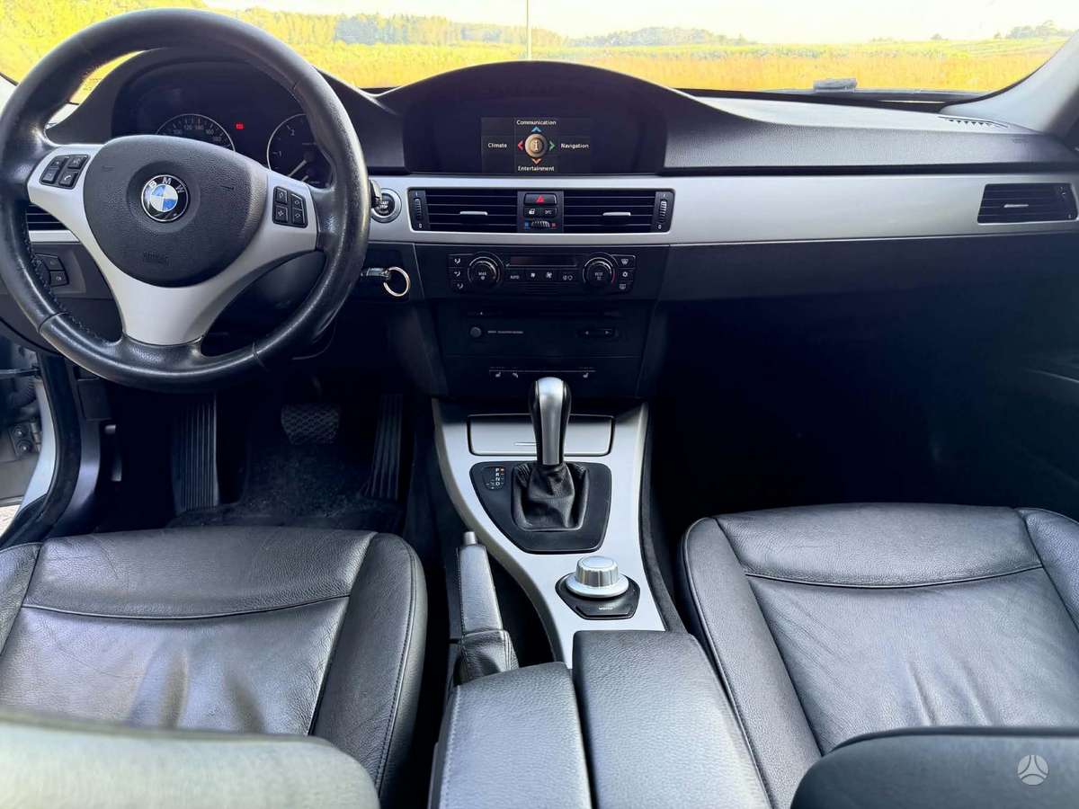 BMW 320, 2.0 l., wagon