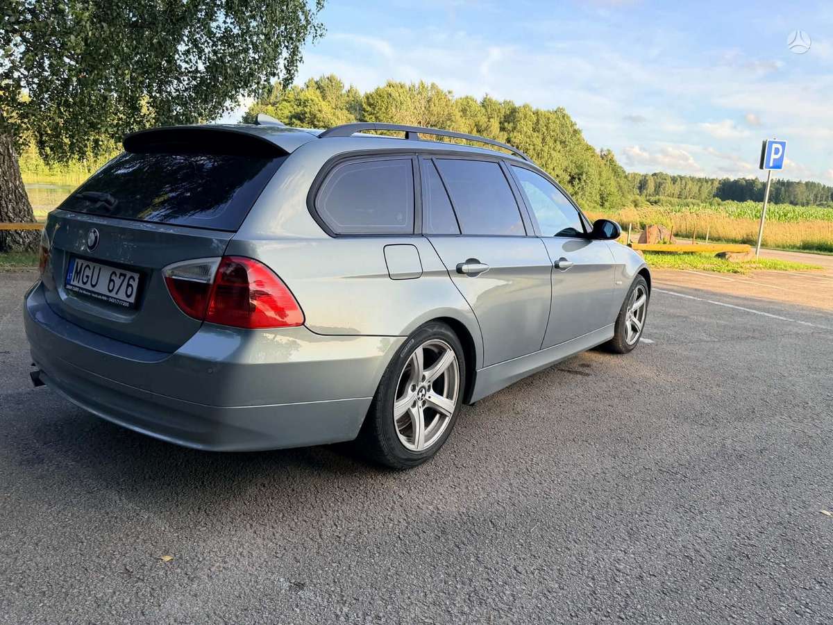 BMW 320, 2.0 l., wagon