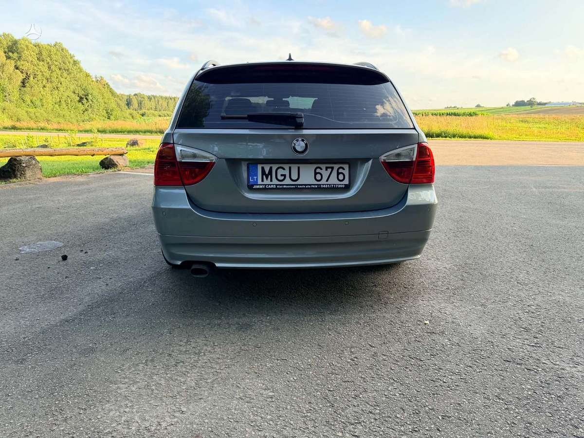 BMW 320, 2.0 l., wagon