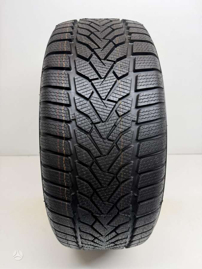 Uniroyal Winter Expert 2024m, winter 235/50 R18