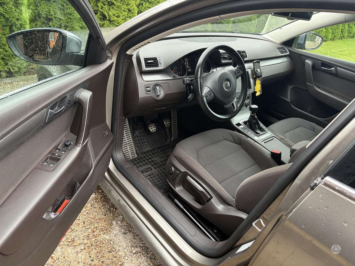 Volkswagen Passat, 1.6 l., Универсал