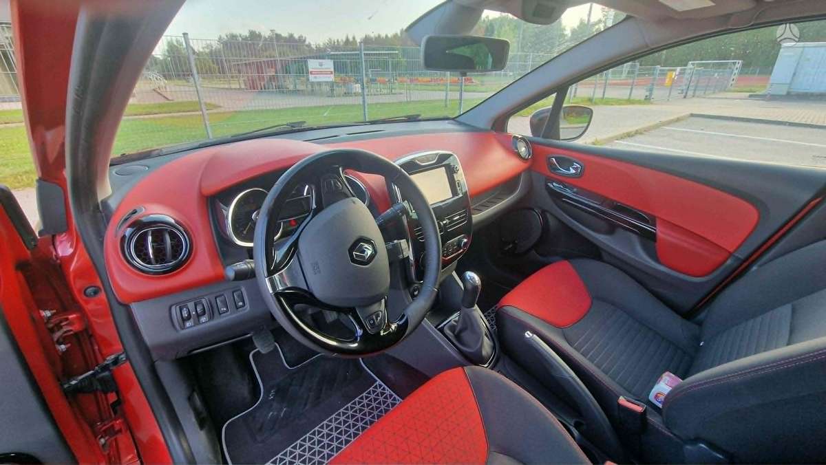 Renault Clio, 1.5 l., hatchback
