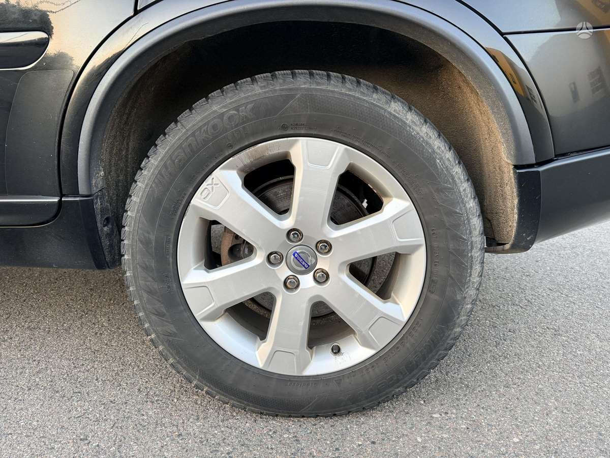 Volvo XC90 - 9
