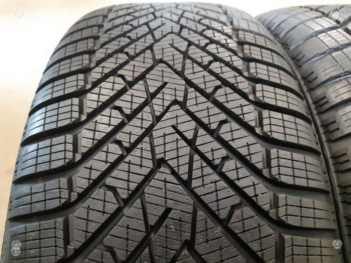 Pirelli 2025m Winter.2 SUV4x4, всесезонные 295/35 R23