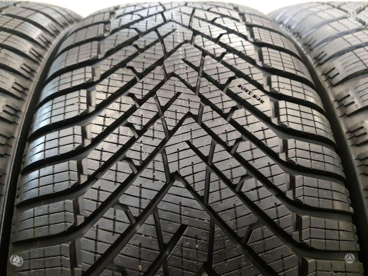 Pirelli 2025m Winter.2 SUV4x4, всесезонные 295/35 R23