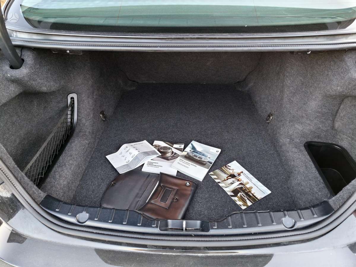 BMW 525, 2.0 l., Седан
