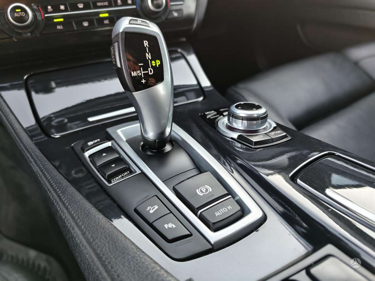 BMW 525, 2.0 l., Седан