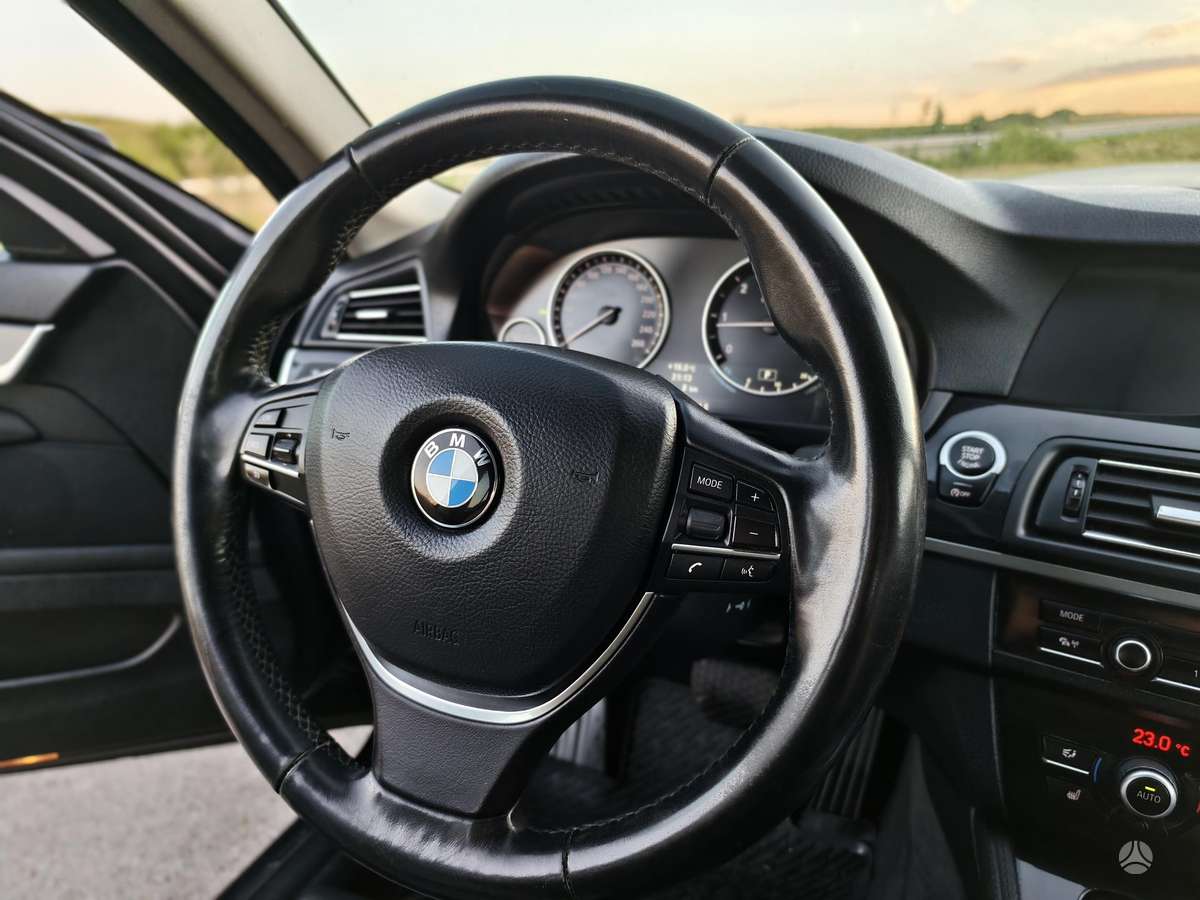 BMW 525, 2.0 l., Седан