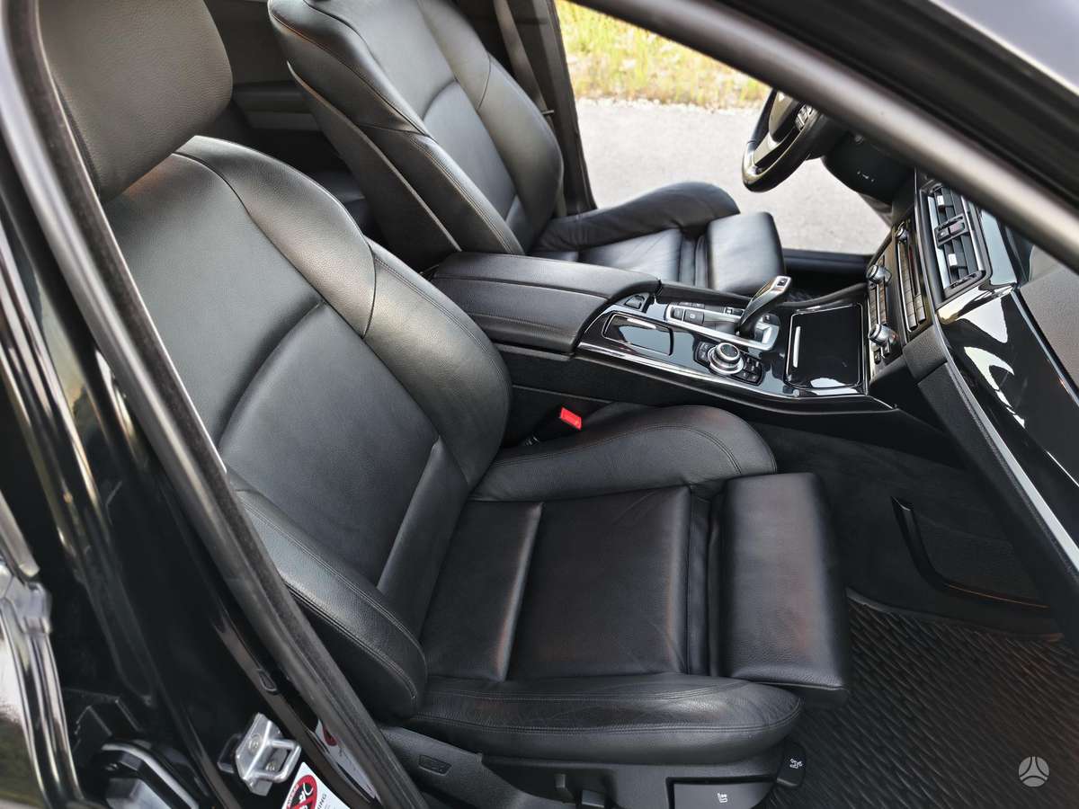 BMW 525, 2.0 l., Седан